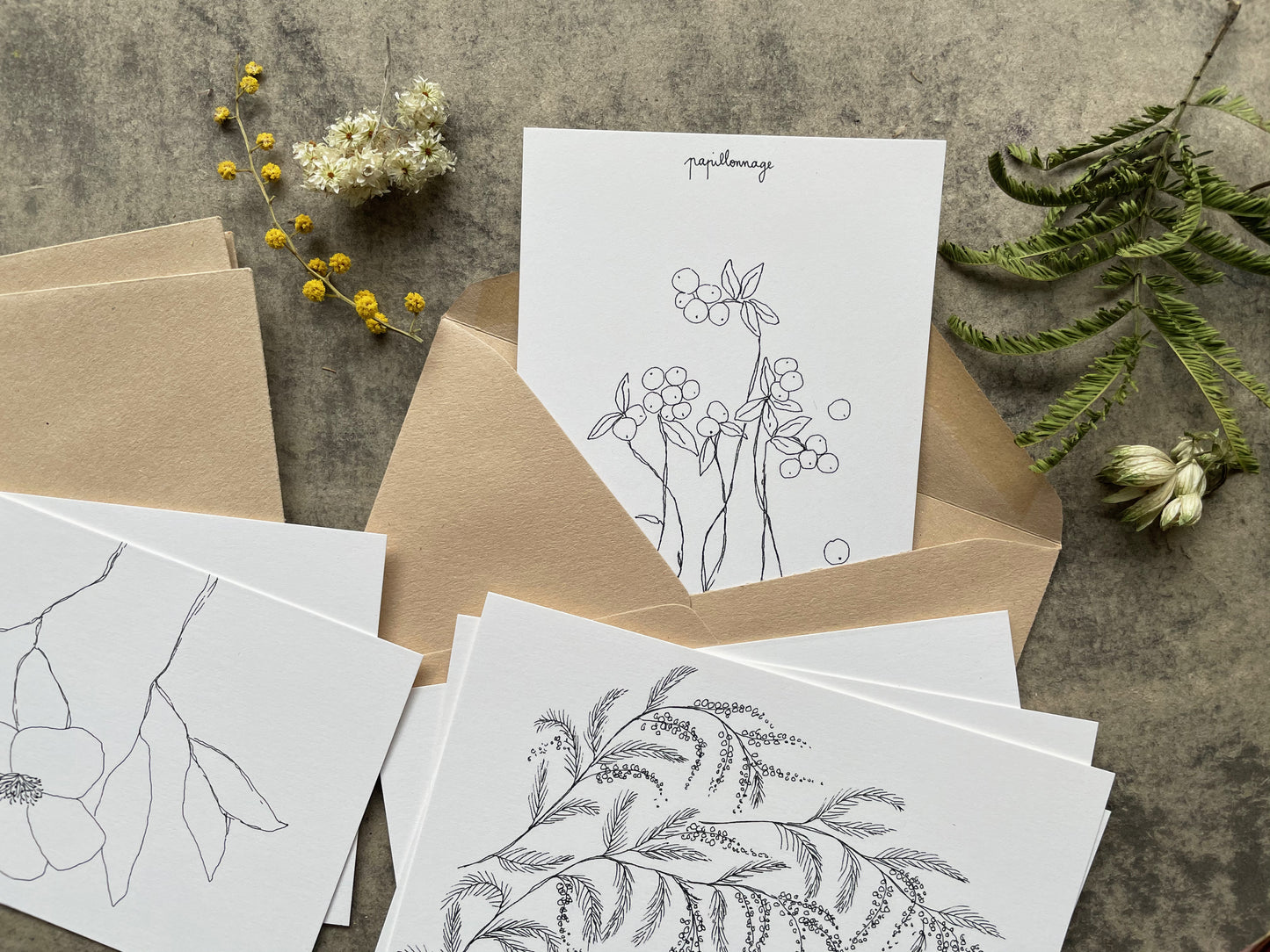 Lot de huit petites cartes